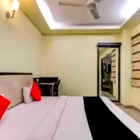 ורנאסי Collection O Hotel Kashi Inn מראה חיצוני תמונה